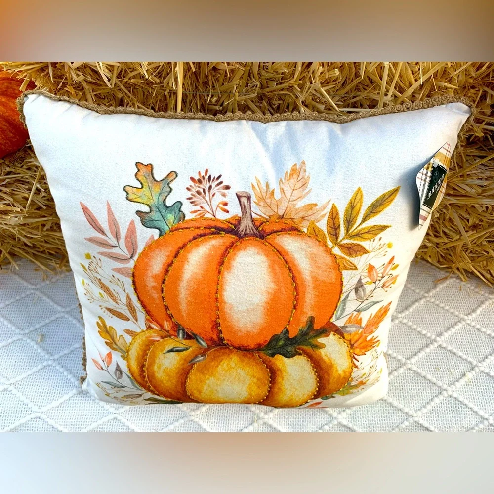 Fall Decor Pillow Pumpkins Harvest Thanksgiving Fall- NWT